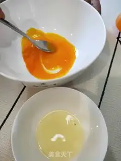 Make Homemade salad sauce step 1