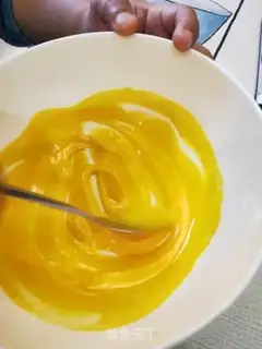 Make Homemade salad sauce step 3