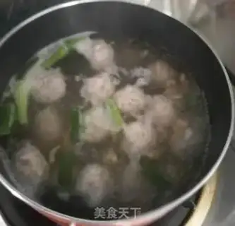 Make Porkball soup step 3