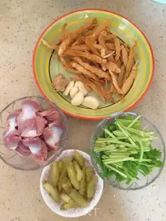 Make White pepper fried chicken step 0