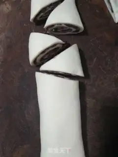 Make Bean rolls step 4