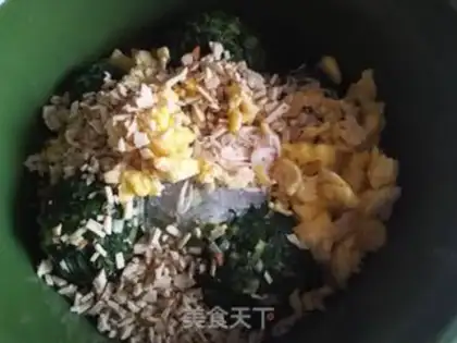 Make Spinach buns step 7
