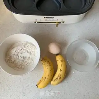 Make Banana omelet step 0