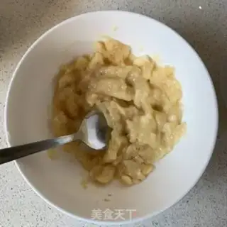 Make Banana omelet step 2