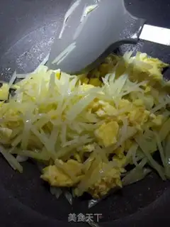 Make Spamed potatoes and fried eggs step 9