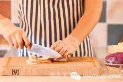 Make Purple Spam, New Zealand glue soup step 0
