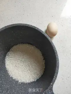 Make All-powerful egg and egg congee step 0