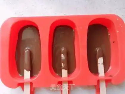 Make Milk chocolate ice cream step 3