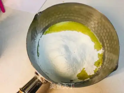 Make A tea truck wheel puff step 0