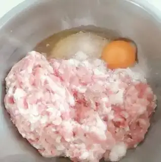 Make Quail egg soup step 2