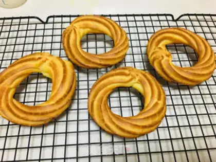 Make A tea truck wheel puff step 4