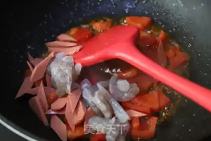 Make Tomato shrimp pasta step 6