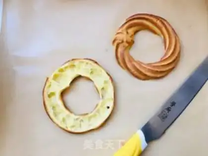 Make A tea truck wheel puff step 8
