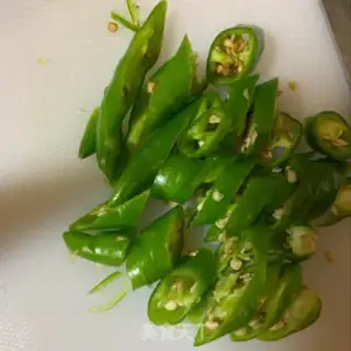 Make Pepper fried eggs step 0