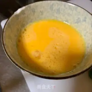 Make Pepper fried eggs step 1