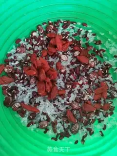 Make A porridge with blood step 0