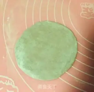 Make Eggs holding shrimp and blue dumplings step 12