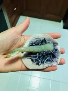 Make Eggs holding shrimp and blue dumplings step 13