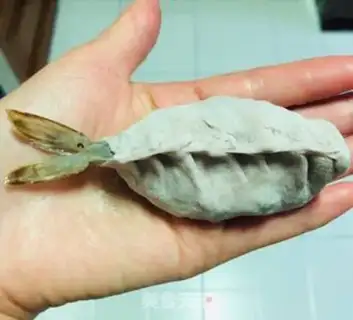 Make Eggs holding shrimp and blue dumplings step 16