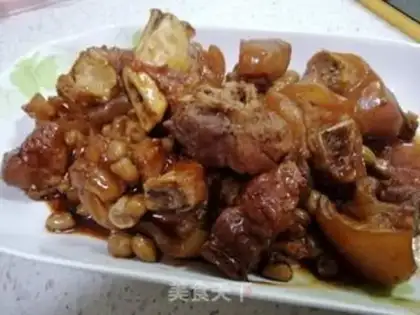 Make Nanjian peanut pig hoof step 8