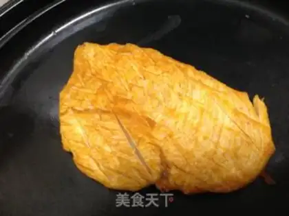 Make Chicken oil salad step 1