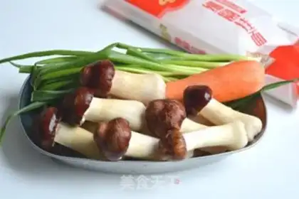 Make Puffed meat noodles step 0