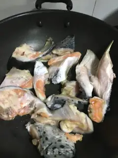 Make The salmon head step 1