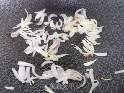 Make Tomato lobster pasta step 5