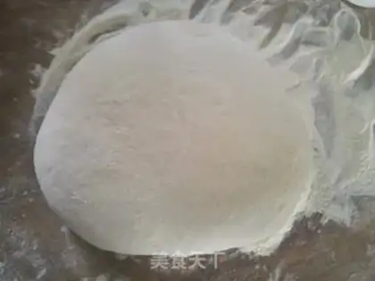 Make Sesame sauce and sugar rolls step 2