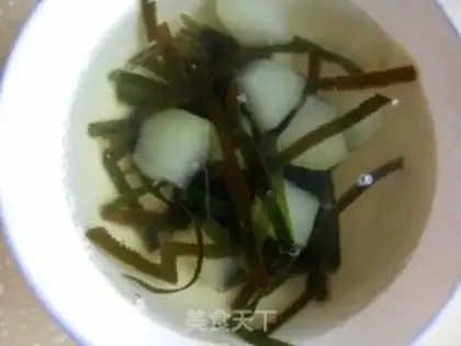 Make Poonmelon seaweed soup step 7