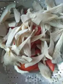 Make Tofu soup step 1
