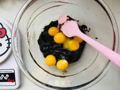 Make Coco early cake step 3