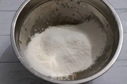 Make Crab moon cakes step 3