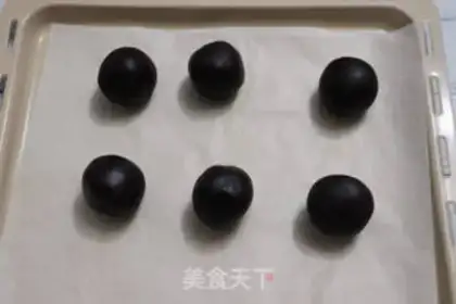Make Crab moon cakes step 9