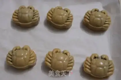 Make Crab moon cakes step 15