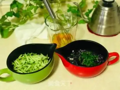 Make Shrimp egg cucumber step 1