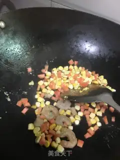 Make Egg shrimp fried rice step 3