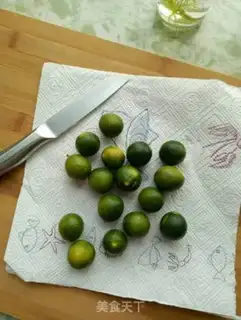 Make A green orange with honey step 1