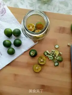 Make A green orange with honey step 2