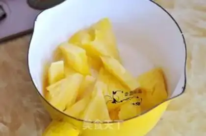 Make Pineapple cake step 0