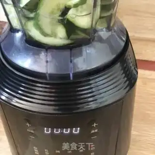 Make Lemon honey cucumber juice step 4