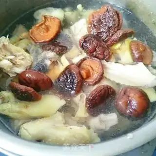 Make Old chicken soup for mushrooms step 4