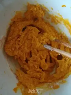 Make Pumpkin roses step 2