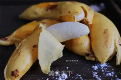 Make Simulating banana buns step 14