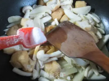 Make Seafood mushroom oil tofu white step 11