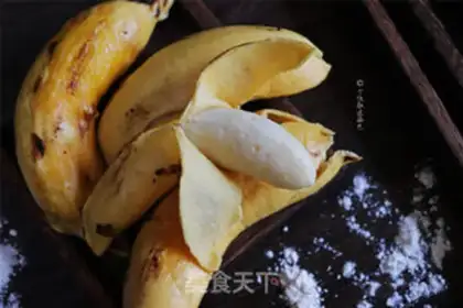 Make Simulating banana buns step 16