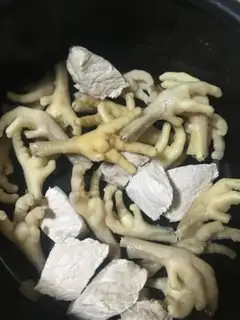 Make Boots, peanuts, chicken feet step 3