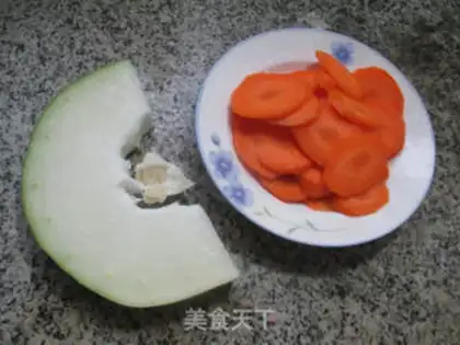 Make Carrot to cook a melon step 0