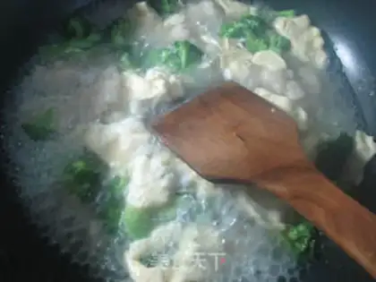 Make Duck eggs, spicy broccoli step 6