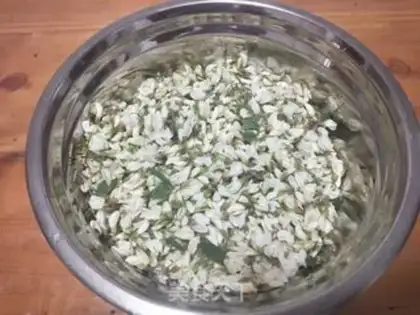 Make Souffle flowers step 0